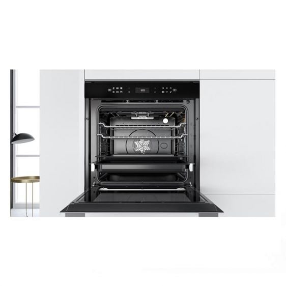 Фурна за вграждане WHIRLPOOL W7 OM4 4S1 P