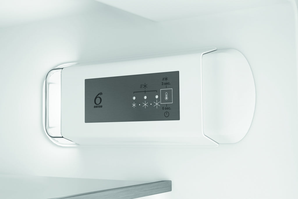 Хладилник за вграждане Whirlpool WHC18 T132