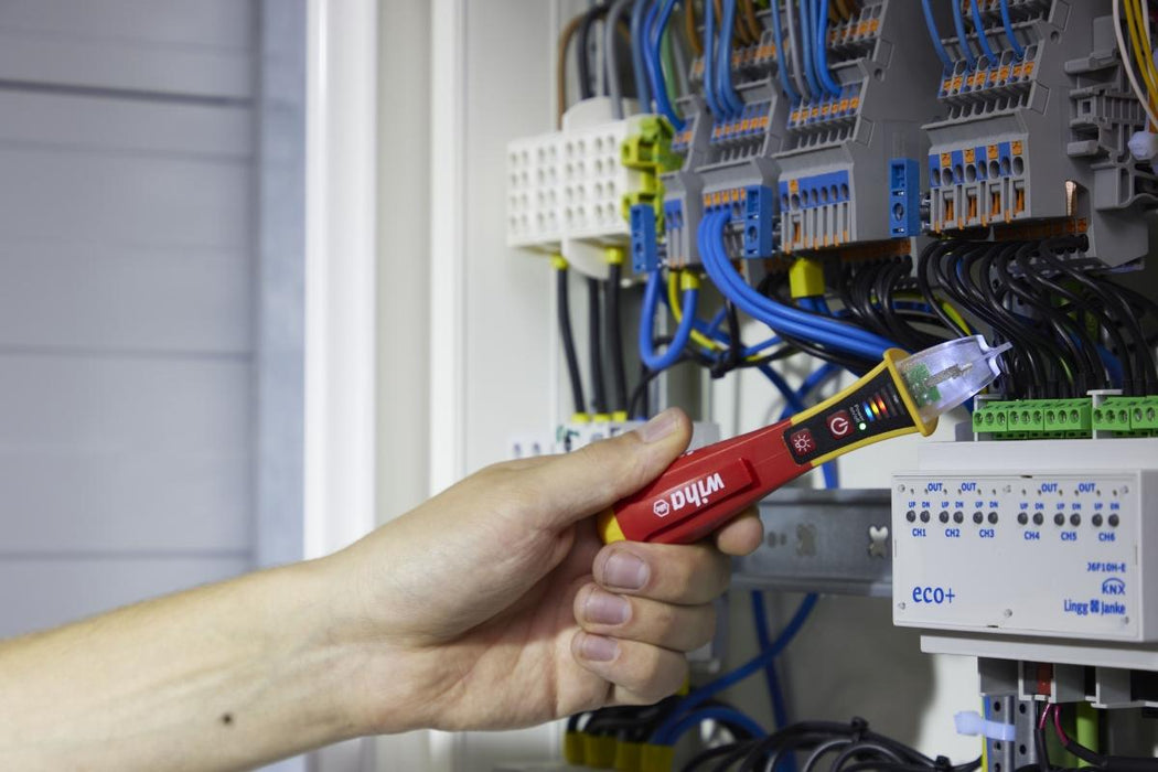 ТЕСТЕР ЗА НАПРЕЖЕНИЕ 12-1000V WIHA