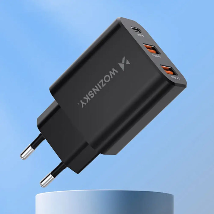 Wozinsky CWCUCB 30W USB-C / 2 x USB-A стенно зарядно - черно