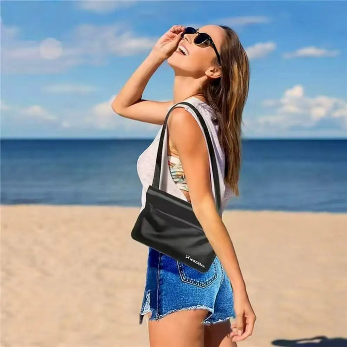 Wozinsky WWS-01 Водоустойчива PVC чанта за кръста - Черна