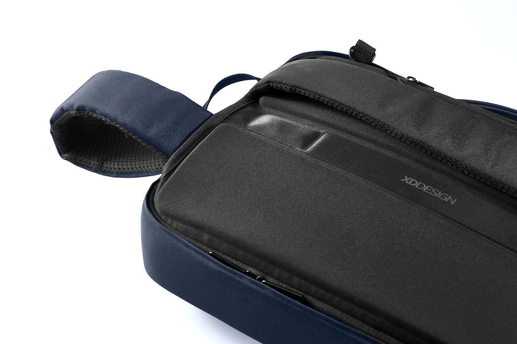 XD DESIGN РАНИЦА ПРОТИВ КРАЖБА / КУФАРЧЕ BOBBY BIZZ 2.0 NAVY P/N: P705.925