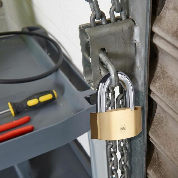 Ключалка Yale Квадратен Златен