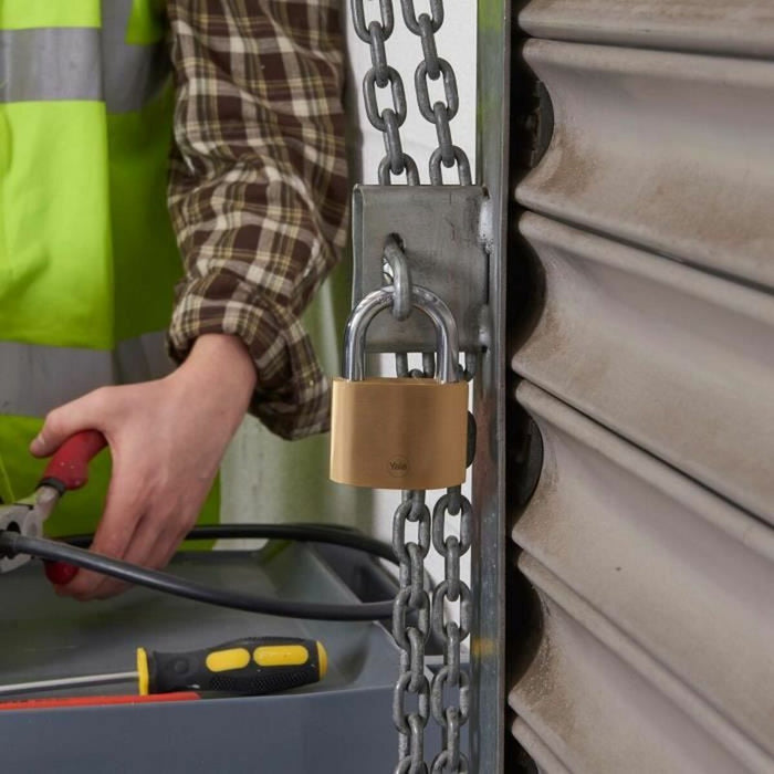 Ключалка Yale Месинг Квадратен