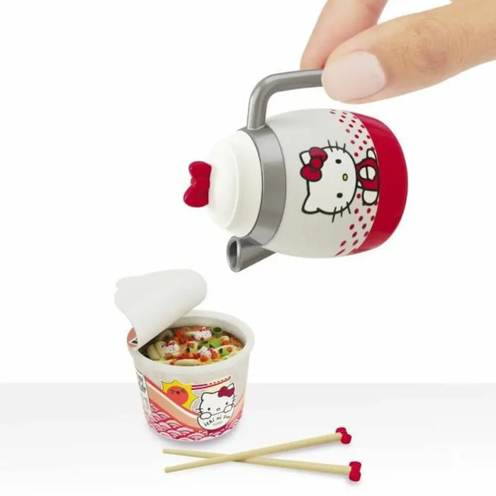 Яйце изненада LOL Surprise! Hello Kitty