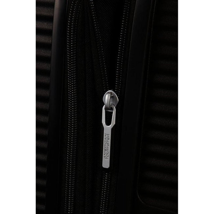Куфар Samsonite Soundbox Spinner (4 wheels) 55cm Exp Black