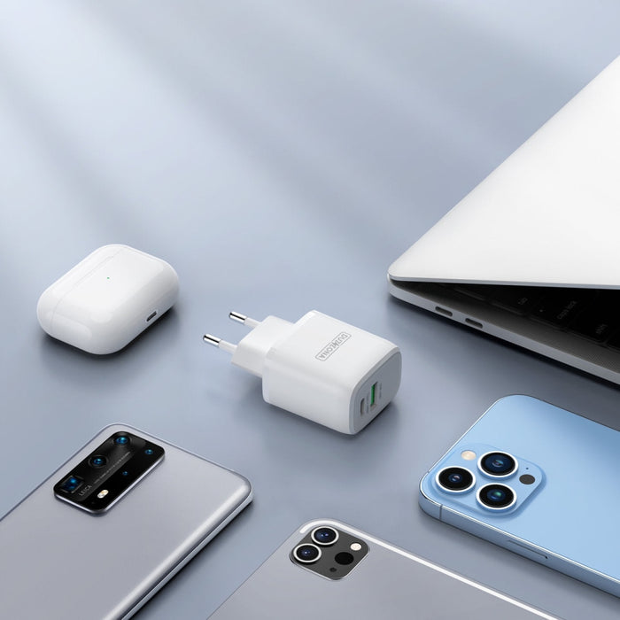 Зарядно устройство Duzzona 30W PD QC3.0 USB - C / USB Бял