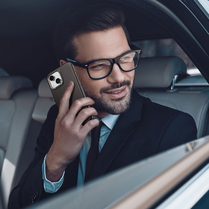 Кожен калъф Dux Ducis Naples, съвместим с MagSafe, за iPhone 14 Plus, тъмнокафяв