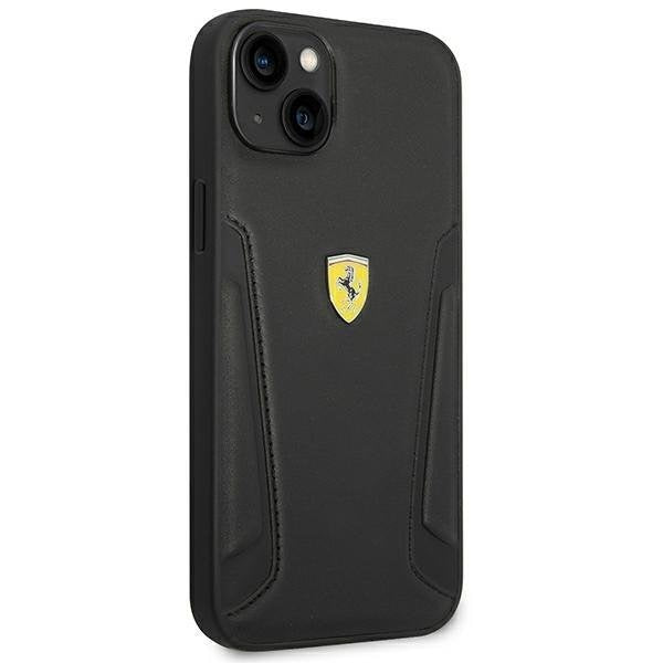 Кейс Ferrari FEHCP14SRBUK за iPhone 14 6.1", черен/черен, твърд, Leather Stamp Sides