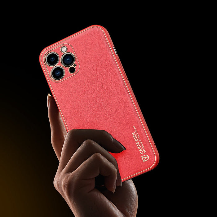 Калъф Dux Ducis Yolo от TPU и кожа за iPhone 13 Pro червен
