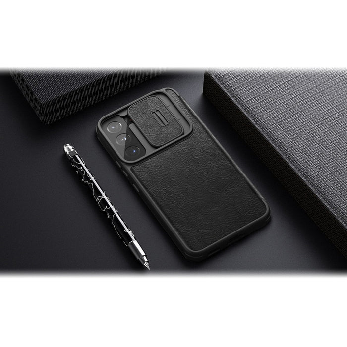 Кейс Nillkin Qin Leather Pro за Samsung Galaxy S22 + (S22 Plus) , със защита за камерата, Черен