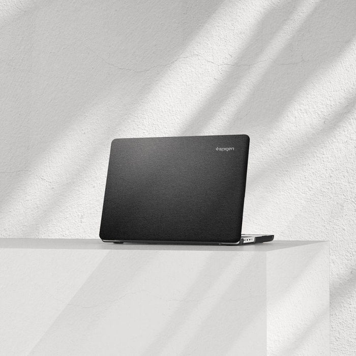 Калъф Spigen Urban Fit за MacBook Pro 14’ 2021 - 2022 черен
